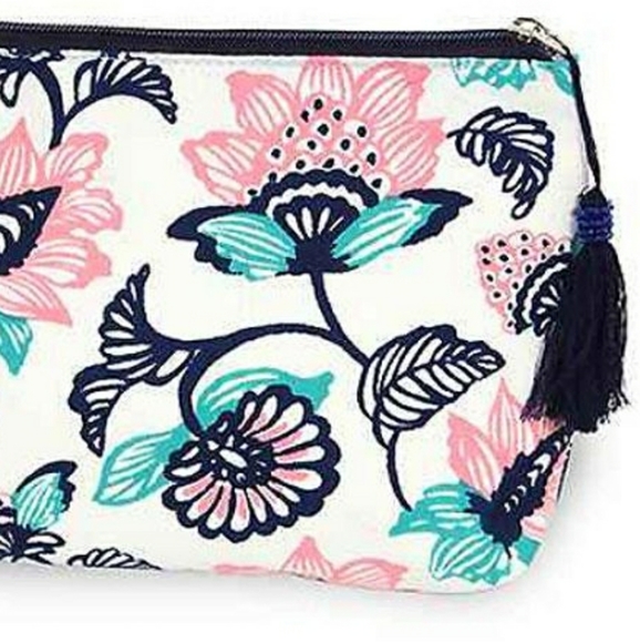 Cosmetic pouch - Picture 2 of 2